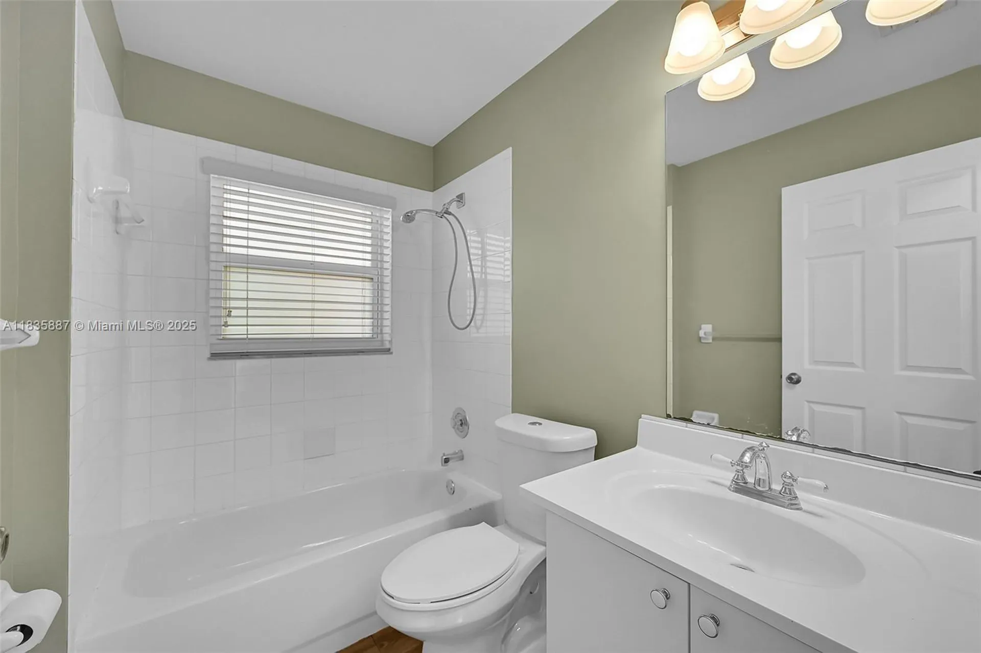 5382 NW 120th Avenue Coral Springs FL 33076