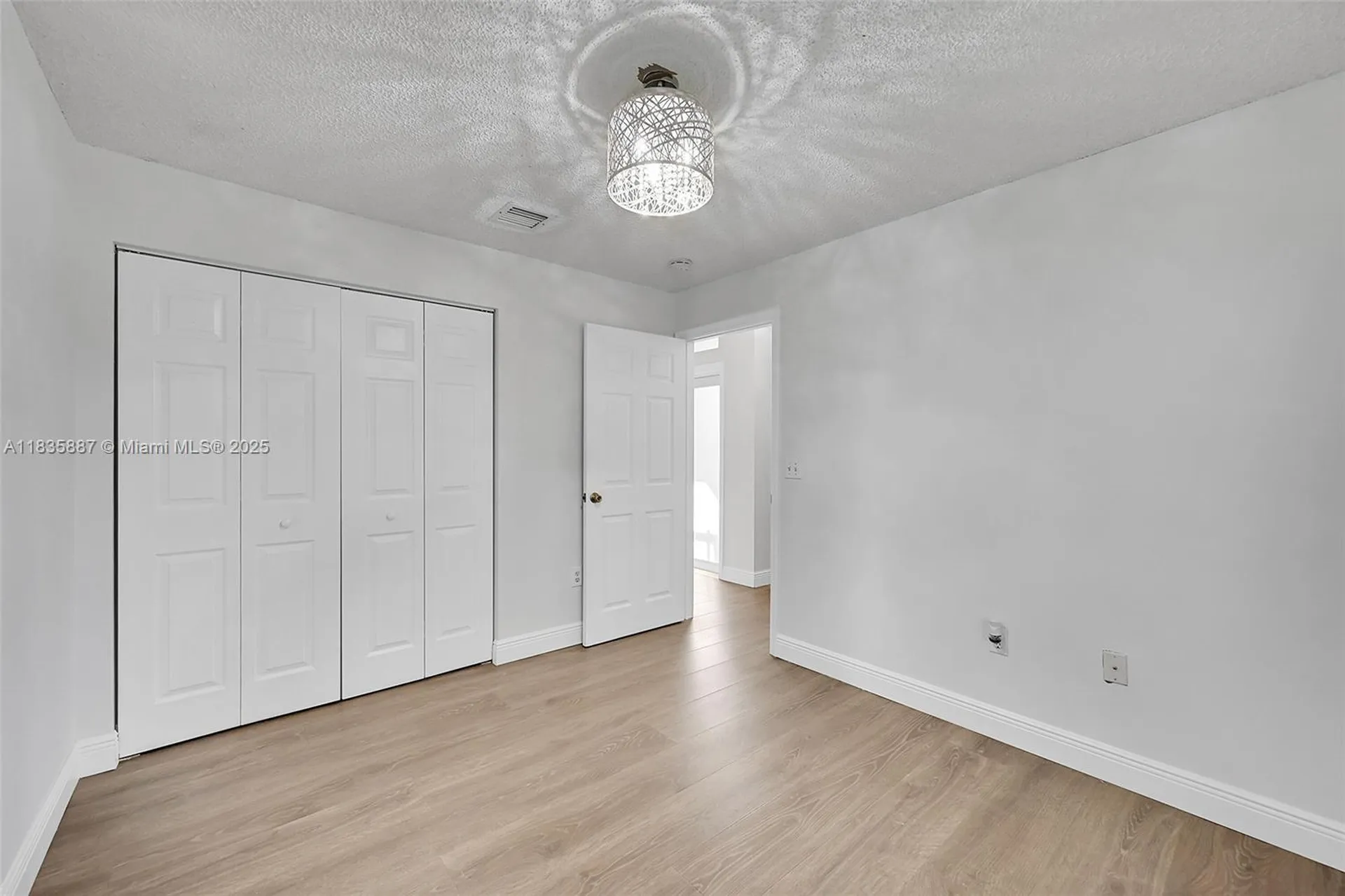 5382 NW 120th Avenue Coral Springs FL 33076