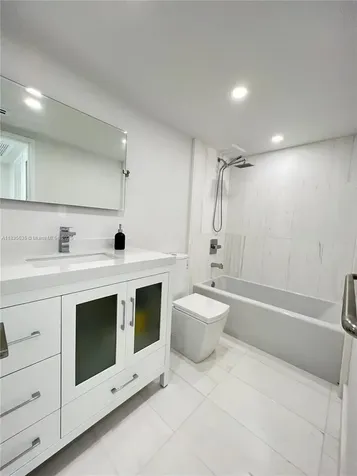 5700 Collins Avenue Miami Beach FL 33140