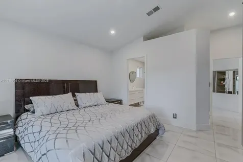 18396 NW 6th Street Pembroke Pines FL 33029
