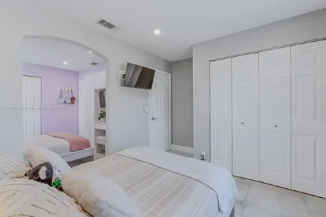 18396 NW 6th Street Pembroke Pines FL 33029