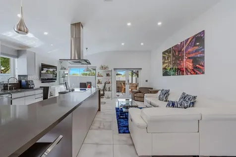 18396 NW 6th Street Pembroke Pines FL 33029