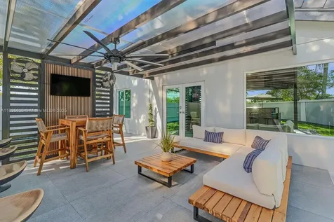 18396 NW 6th Street Pembroke Pines FL 33029