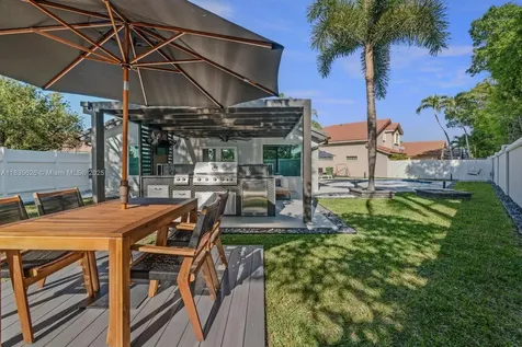 18396 NW 6th Street Pembroke Pines FL 33029