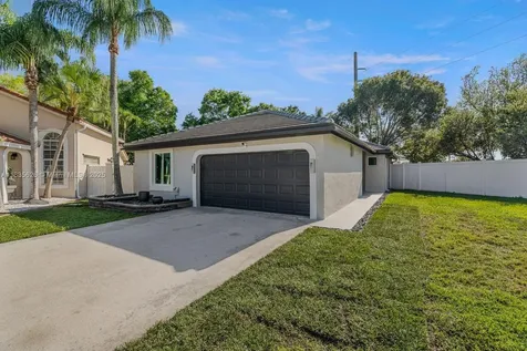 18396 NW 6th Street Pembroke Pines FL 33029