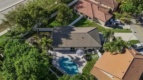 18396 NW 6th Street Pembroke Pines FL 33029