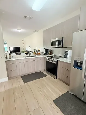15260 SW 91st Lane Miami FL 33196