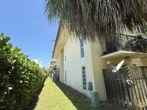 8650 SW 109th Avenue Miami FL 33173