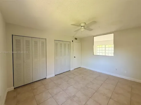 8650 SW 109th Avenue Miami FL 33173