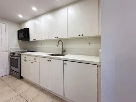 8650 SW 109th Avenue Miami FL 33173