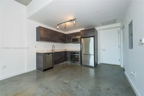151 SE 1st Street Miami FL 33131