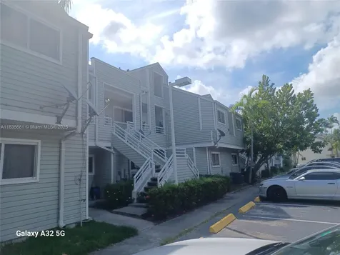 3421 NW 44th Street Oakland Park FL 33309