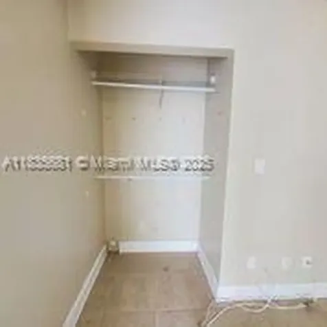 3421 NW 44th Street Oakland Park FL 33309