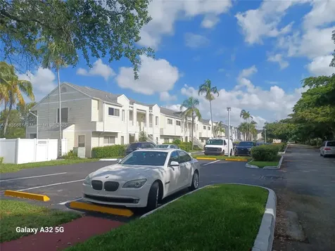 3421 NW 44th Street Oakland Park FL 33309