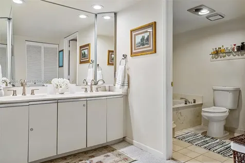 520 Brickell Key Drive Miami FL 33131