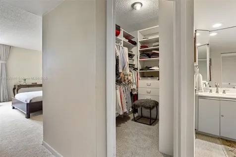 520 Brickell Key Drive Miami FL 33131