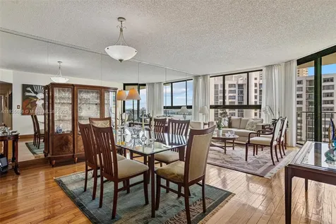 520 Brickell Key Drive Miami FL 33131