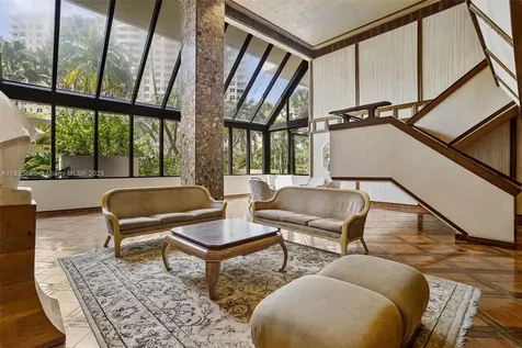 520 Brickell Key Drive Miami FL 33131