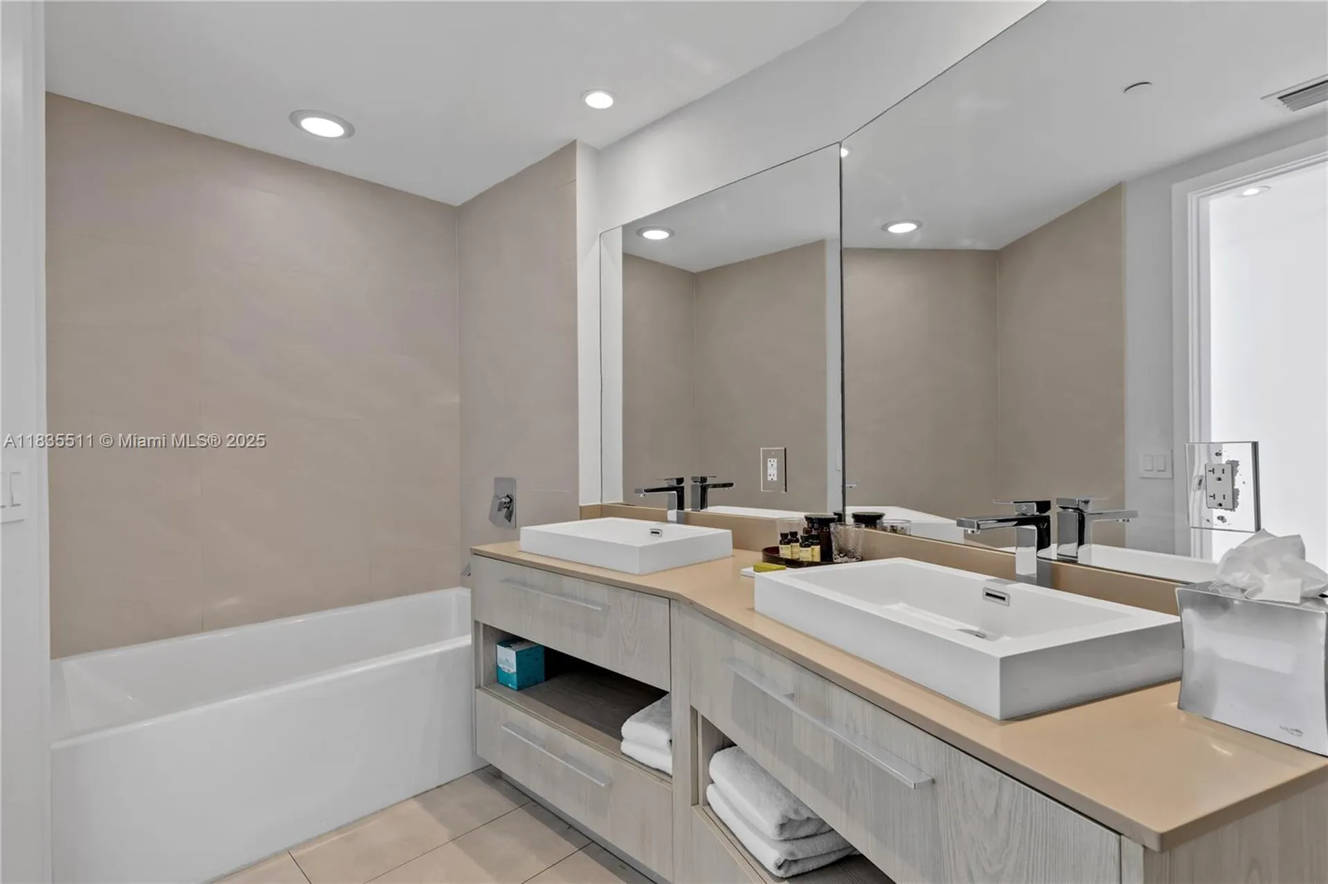4111 S Ocean Drive Hollywood FL 33019