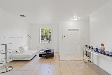 771 SE 2nd Street Homestead FL 33030