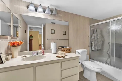 10400 NW 30th Court Sunrise FL 33322