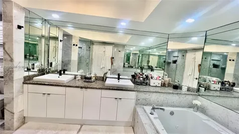 16400 Collins Avenue Sunny Isles Beach FL 33160