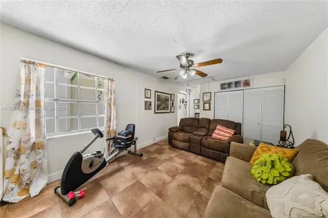 10118 SW 146th Place Miami FL 33186