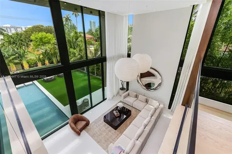 2355 Meridian Avenue Miami Beach FL 33140