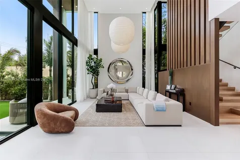 2355 Meridian Avenue Miami Beach FL 33140