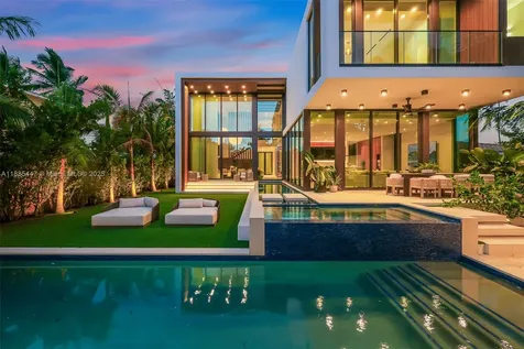 2355 Meridian Avenue Miami Beach FL 33140