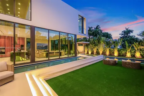 2355 Meridian Avenue Miami Beach FL 33140