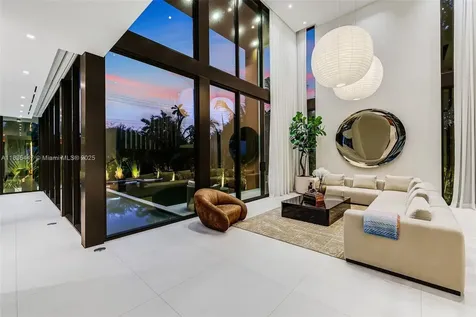 2355 Meridian Avenue Miami Beach FL 33140
