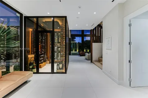 2355 Meridian Avenue Miami Beach FL 33140