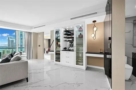 1000 S Pointe Drive Miami Beach FL 33139