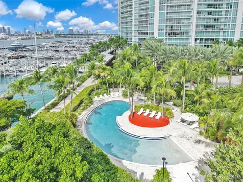 1000 S Pointe Drive Miami Beach FL 33139