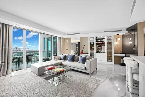 1000 S Pointe Drive Miami Beach FL 33139
