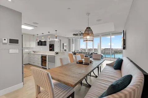 100 S Pointe Drive Miami Beach FL 33139