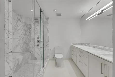 100 S Pointe Drive Miami Beach FL 33139