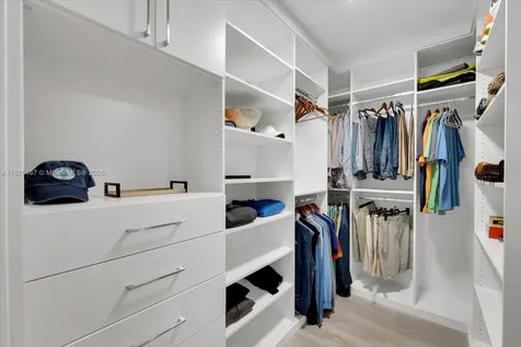 100 S Pointe Drive Miami Beach FL 33139