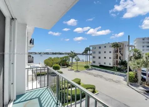 301 Croton Avenue Lantana FL 33462