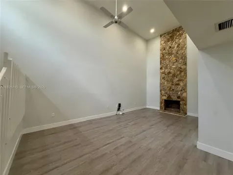 6637 NW 181st Lane Hialeah FL 33015