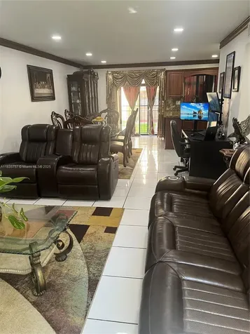 10851 SW 2nd Street Sweetwater FL 33174