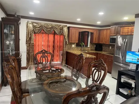 10851 SW 2nd Street Sweetwater FL 33174