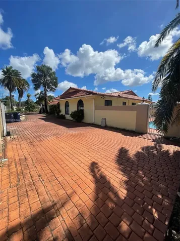 5550 SW 87th Avenue Miami FL 33165