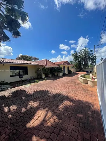 5550 SW 87th Avenue Miami FL 33165
