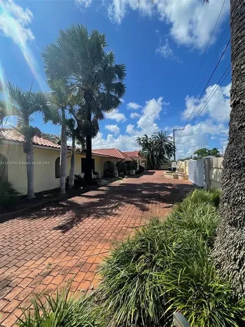 5550 SW 87th Avenue Miami FL 33165