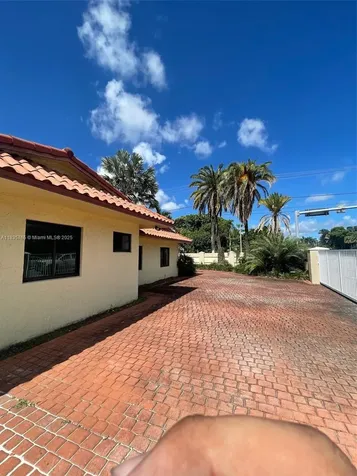 5550 SW 87th Avenue Miami FL 33165