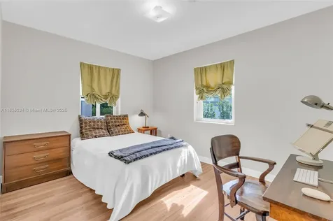 6023 SW 59th Street South Miami FL 33143
