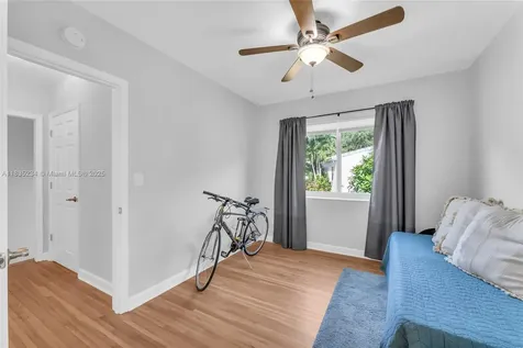 6023 SW 59th Street South Miami FL 33143