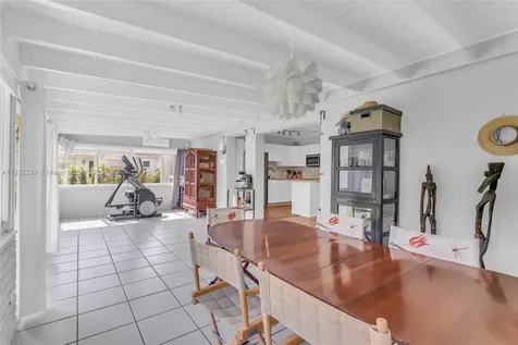 6023 SW 59th Street South Miami FL 33143